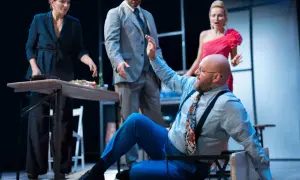 Teściowie spektakl Wstyd - zaskakująca komedia, która rozbawi do łez