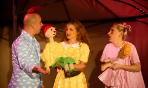 Spektakl teatralny: odkryj fascynujący świat dramatycznych emocji