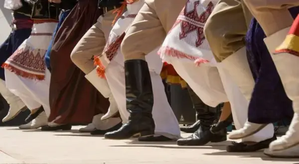 Gdzie na tańce w Kudowie? Odkryj najlepsze miejsca na dancingi